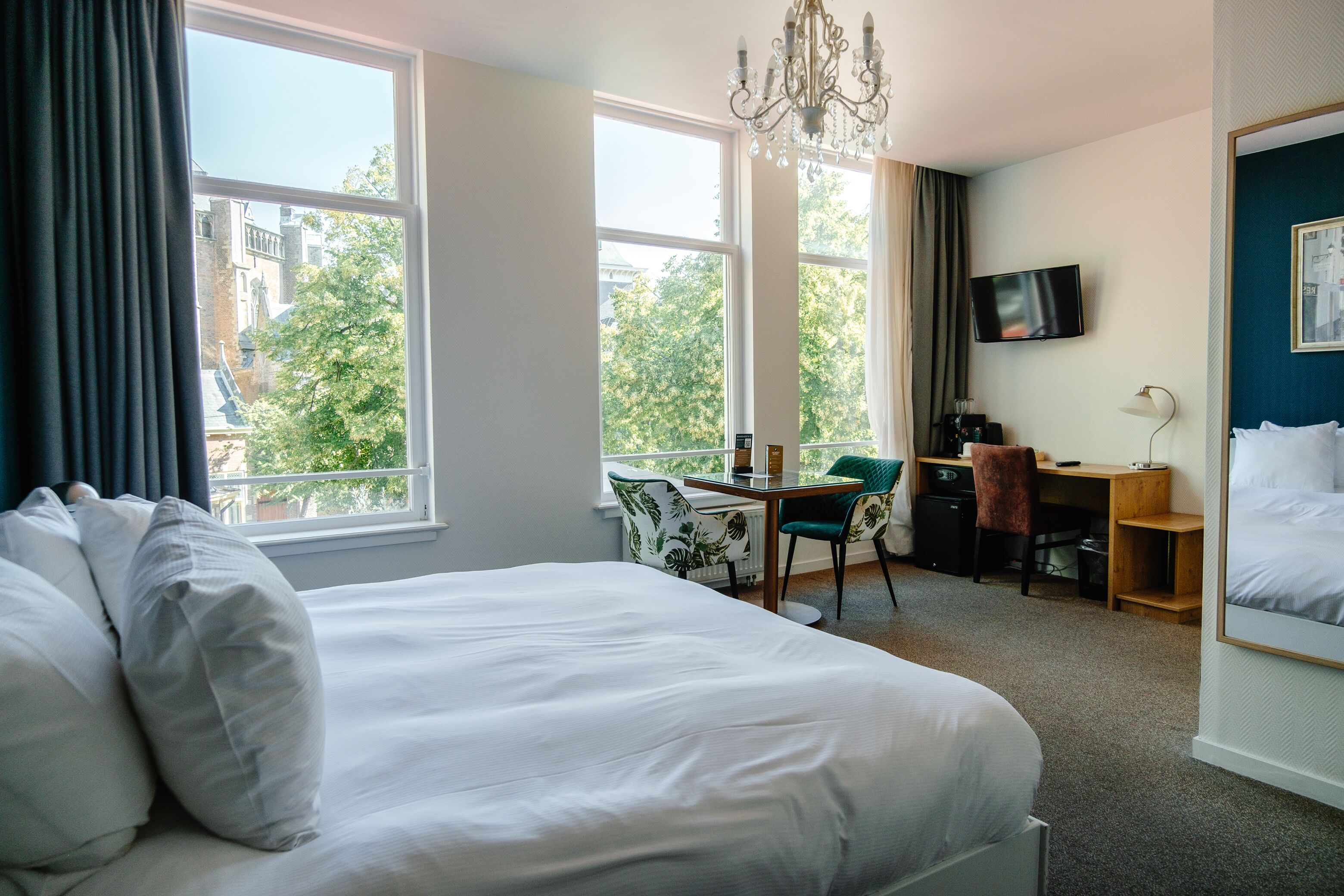 Photo - Ambassador City Centre Hotel