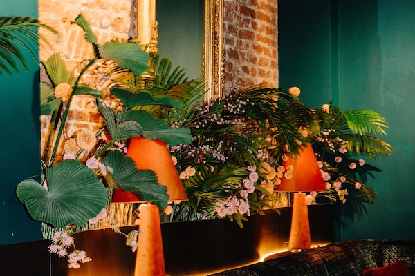 Breakfast, lunch and dinner served