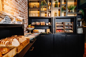 Daily buffet breakfast (EUR 19.50 per person)