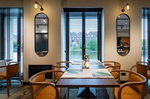 Breakfast, lunch and dinner served  - Qubus Hotel Gdansk (Gdansk)