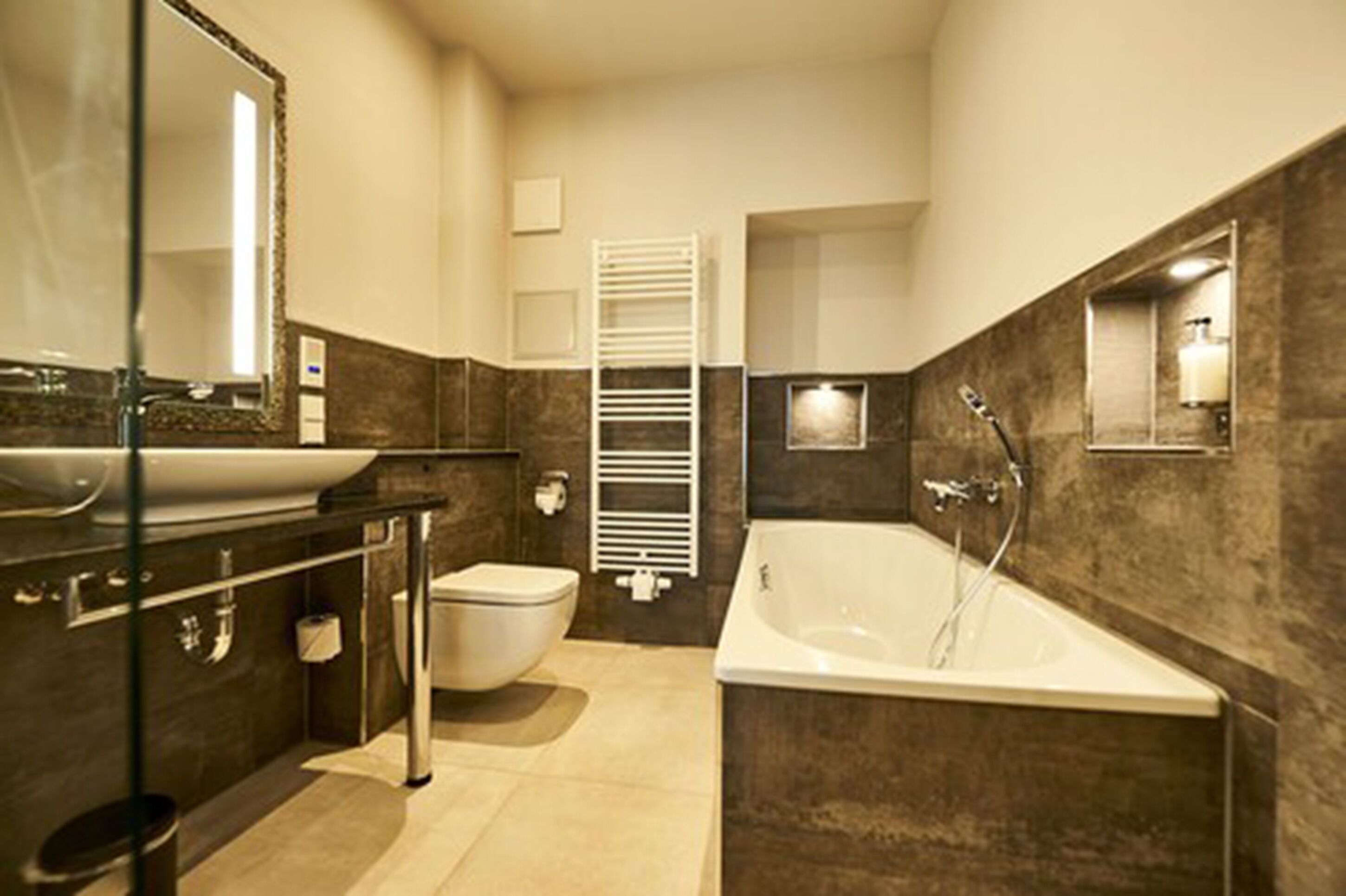 double room (landside) | deep-soaking bathtub