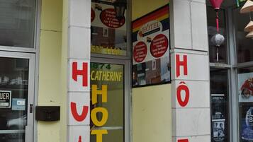 Façana frontal de l'allotjament