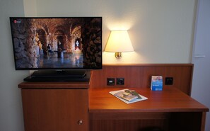 Minibar, desk, laptop workspace, blackout drapes