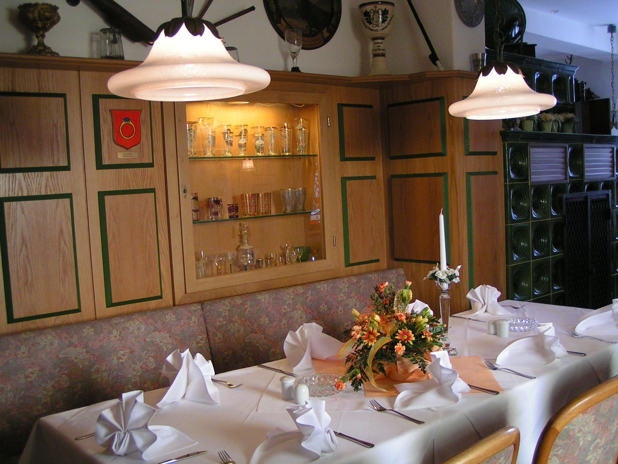 lunch and dinner served, german cuisine