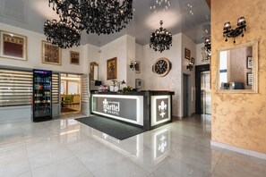 Reception - Hotel Marttel (Karlovy Vary)