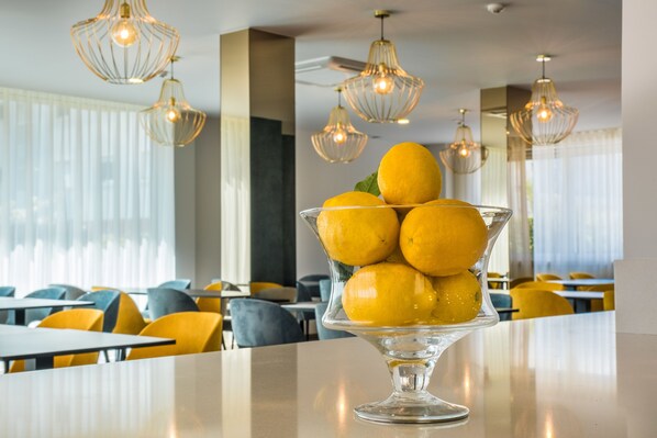 Daily buffet breakfast (EUR 11 per person)