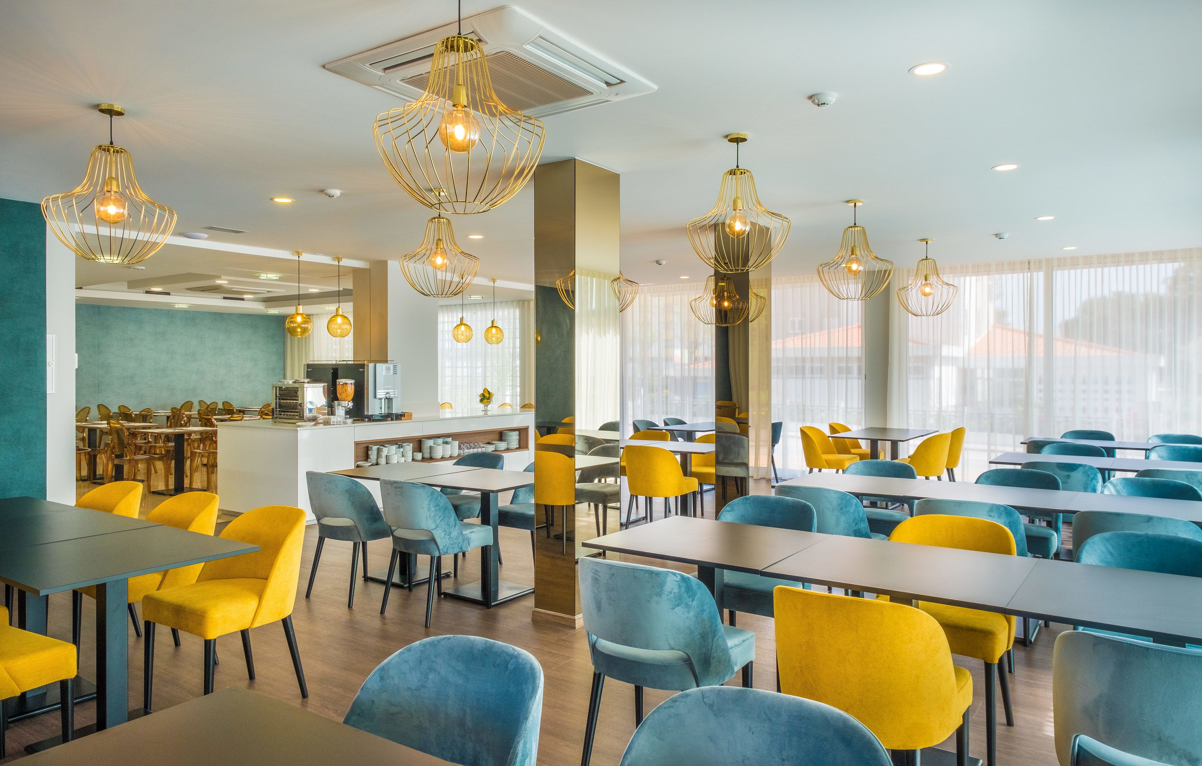 daily buffet breakfast (eur 11 per person)