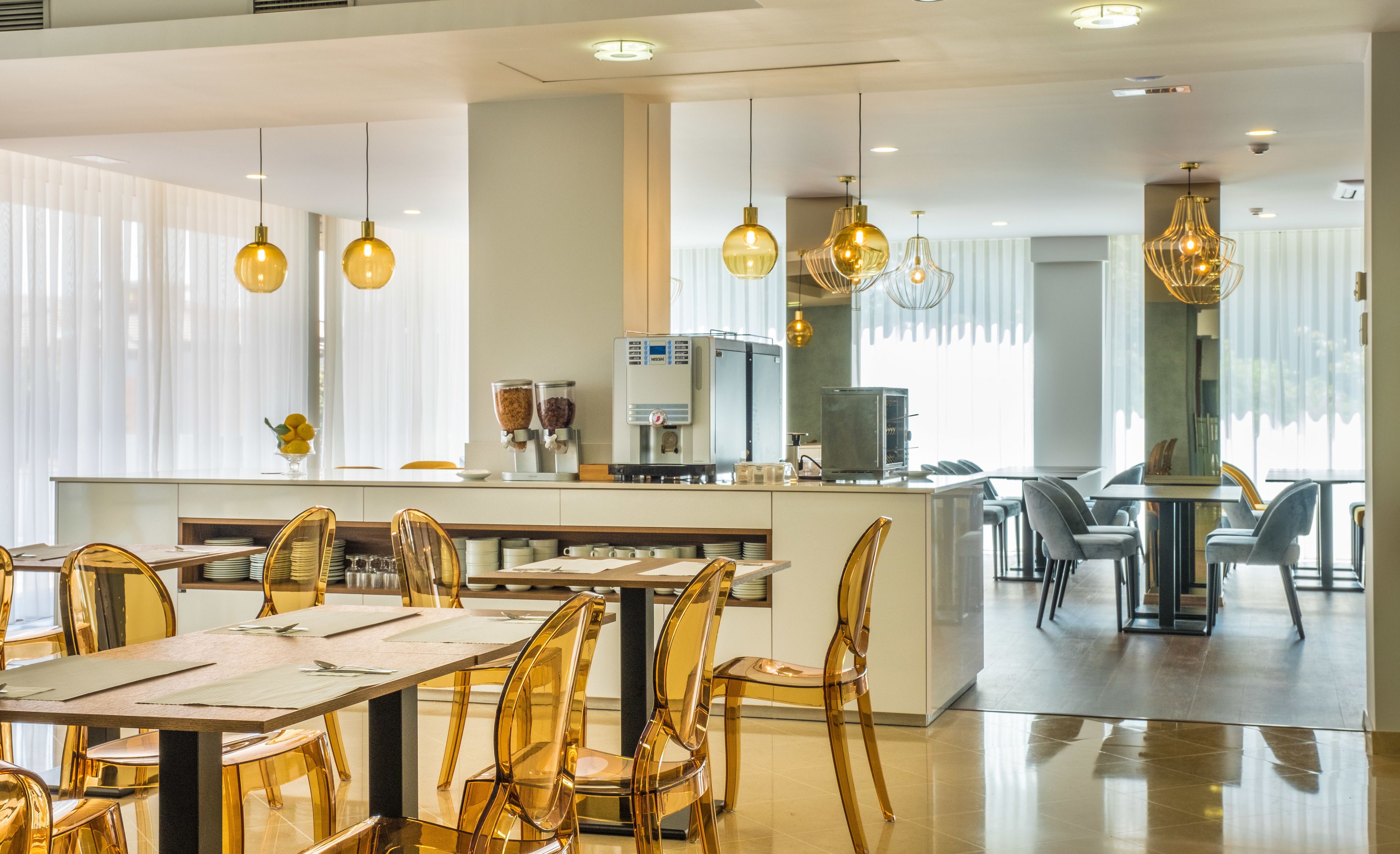 daily buffet breakfast (eur 11 per person)