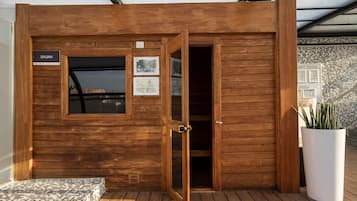 Sauna, hot tub, steam room, body treatments, hydrotherapy, body wraps