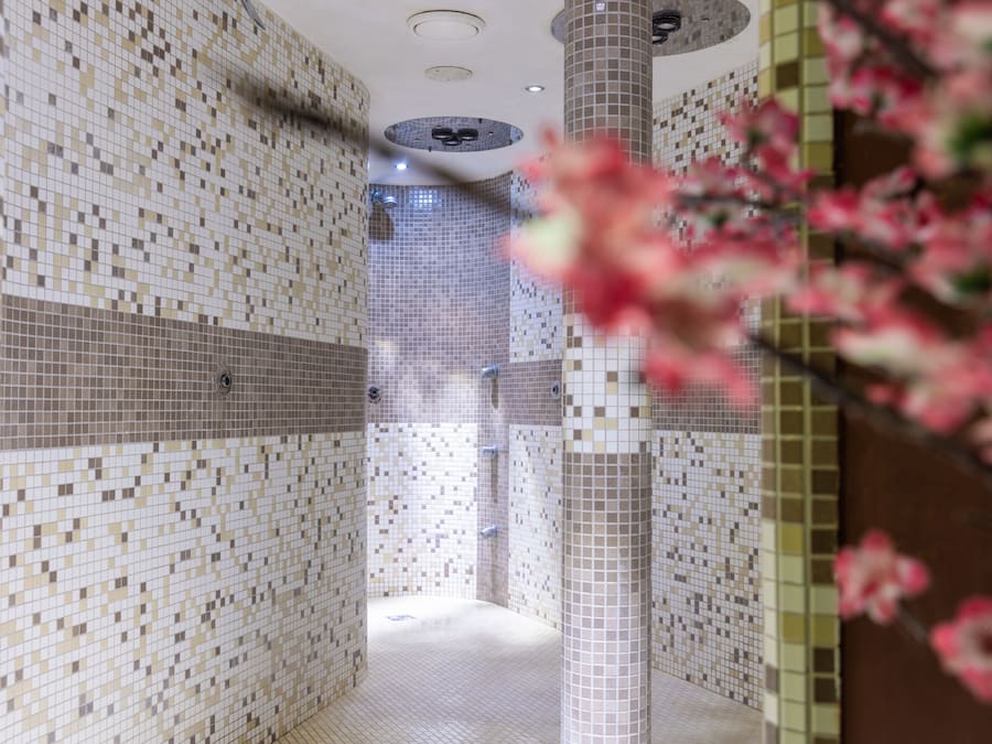 Turkish bath, body treatments, body scrubs, facials