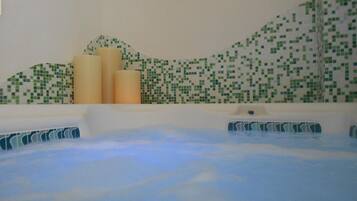 Een Turks bad/hammam, massagebehandelingen