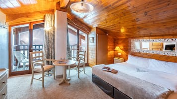 Suite Mezzanine | Coffres-forts dans les chambres, bureau, Wi-Fi gratuit