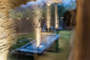 Salas para tratamentos a dois, sauna seca, banheira de hidromassagem