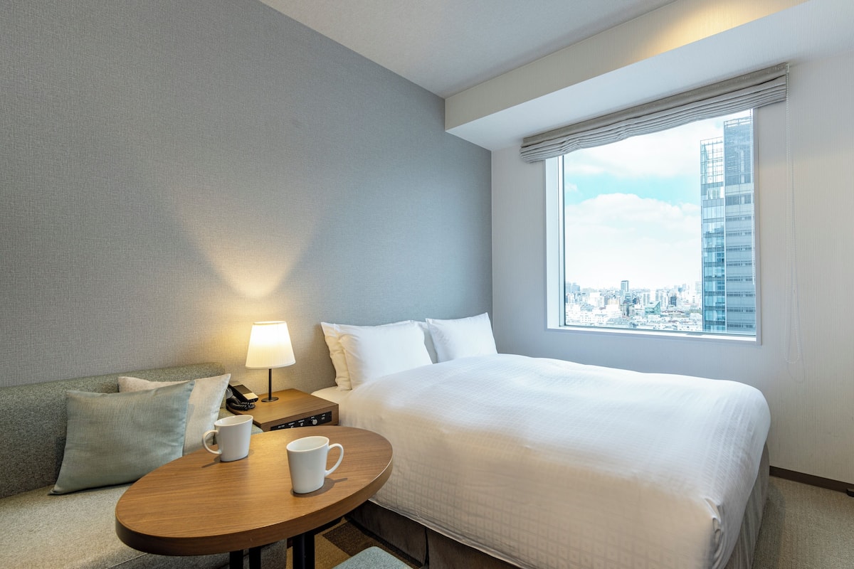 1 bedroom, premium bedding, in-room safe, desk