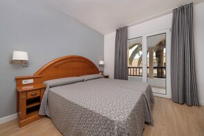 1 bedroom, minibar, in-room safe, blackout curtains