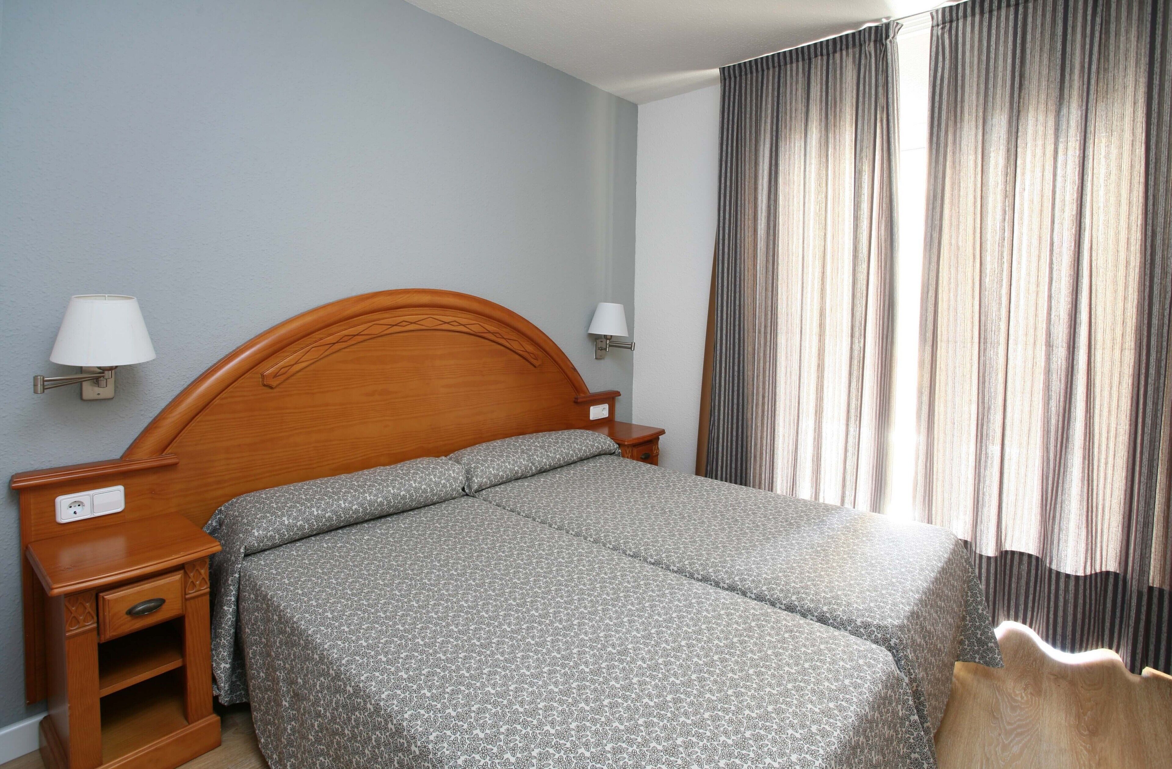 1 chambre, minibar, coffres-forts dans les chambres, rideaux occultants