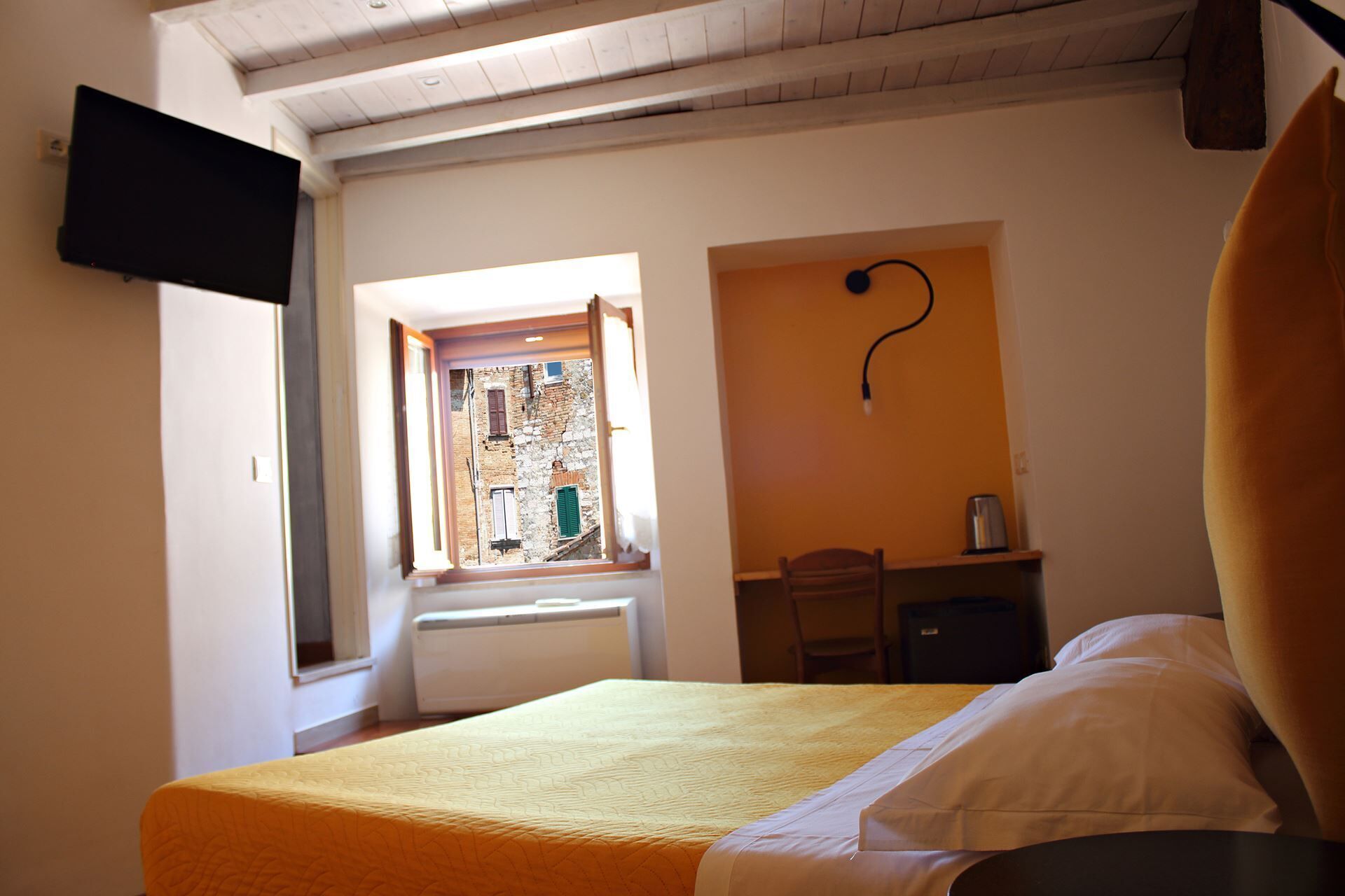 superior room | minibar, in-room safe, individually furnished, desk