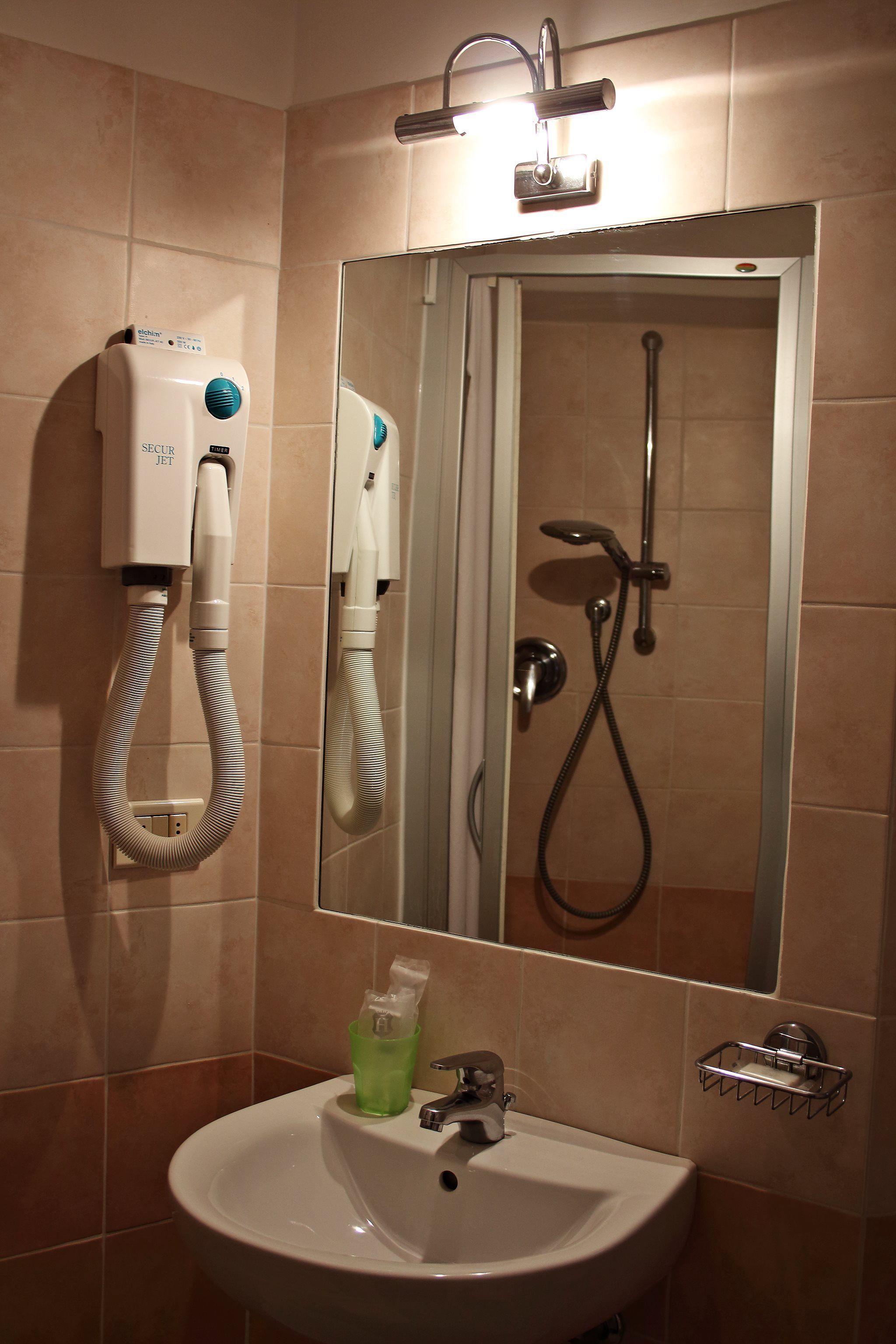 single room | bathroom sink