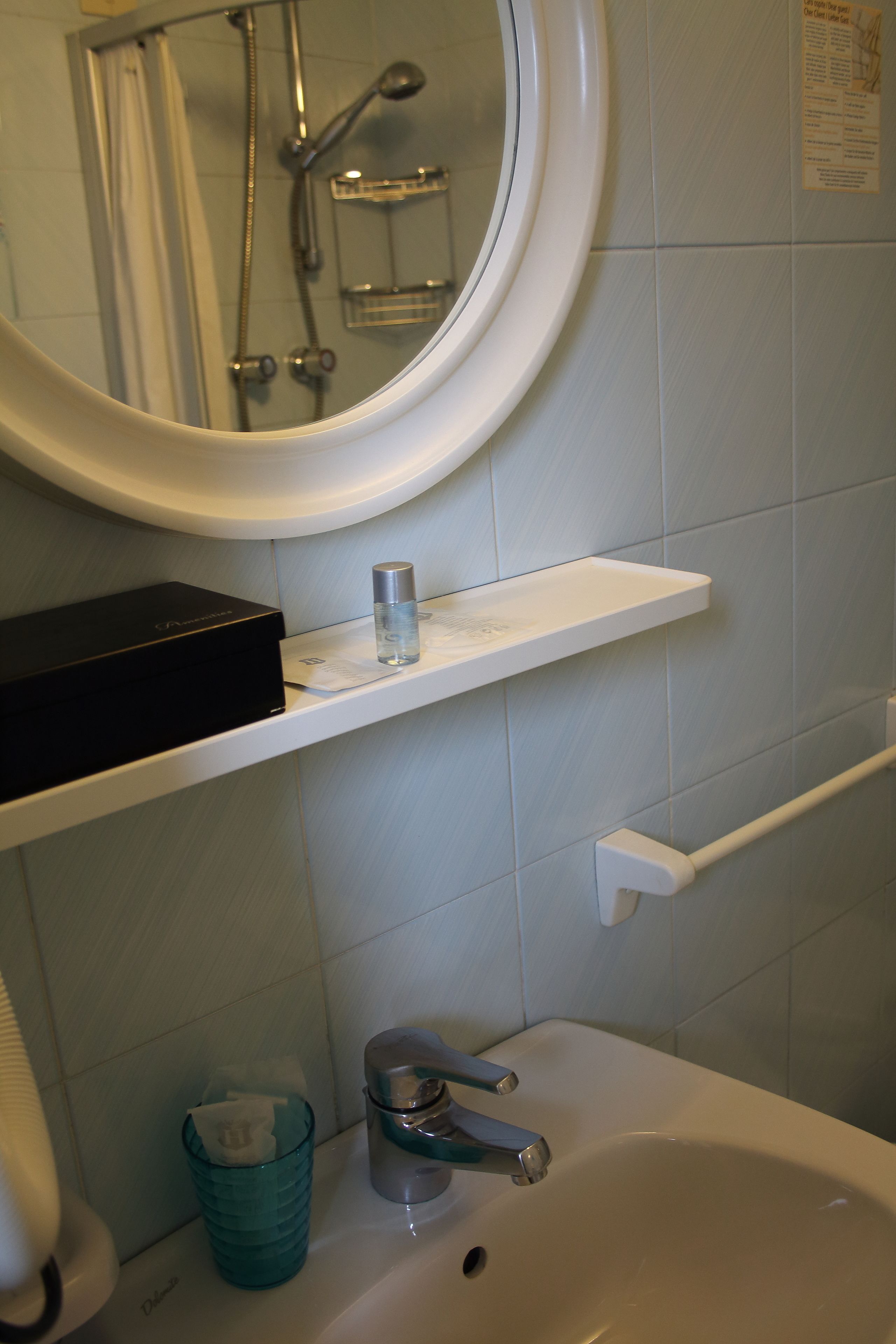 single room, 1 large single bed | bathroom | free toiletries, hair dryer, bidet, towels