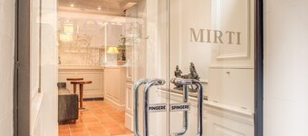 Hotel Mirti