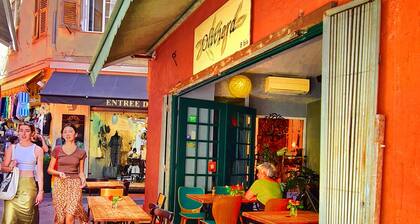 Le Petit Trianon et Le Charme des Suites