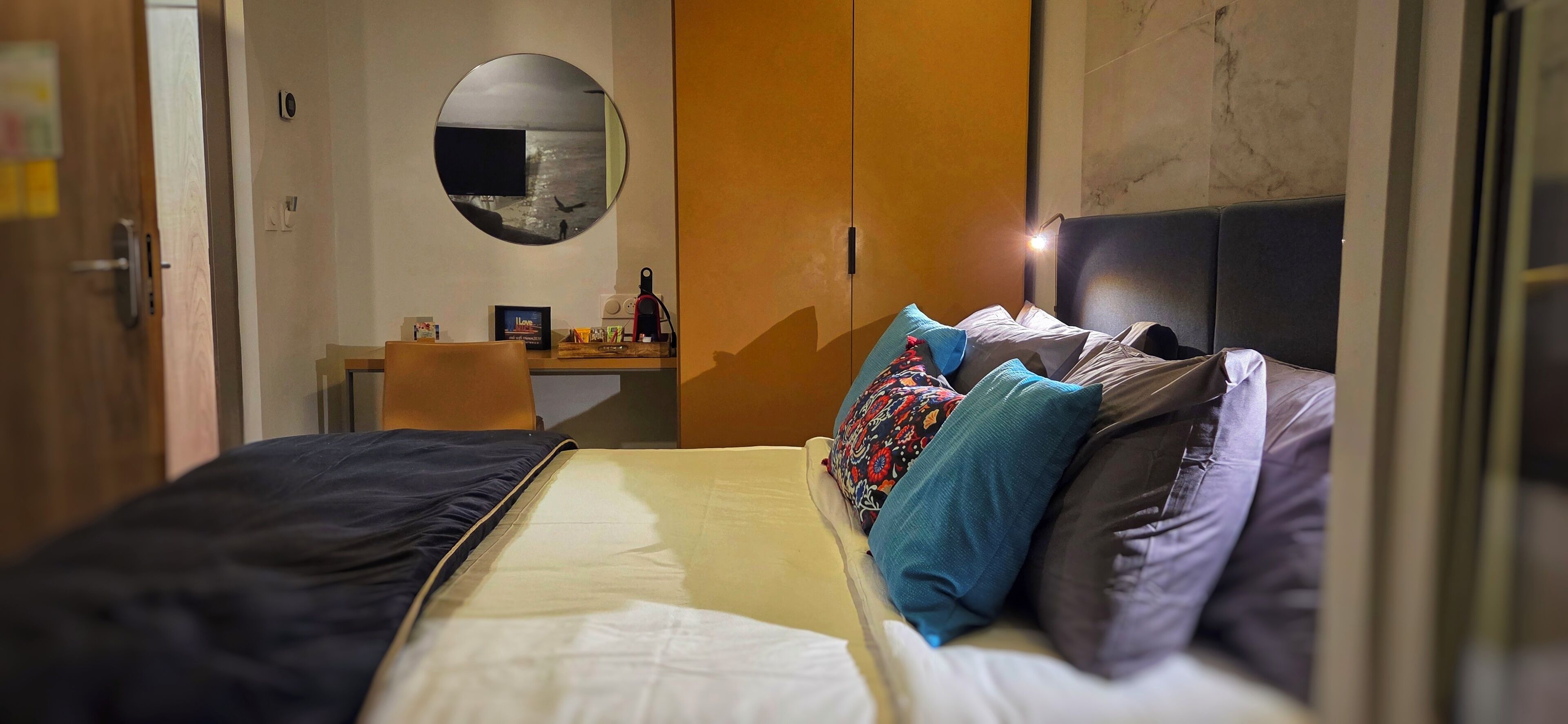 comfort double | 1 bedroom, minibar, in-room safe, desk