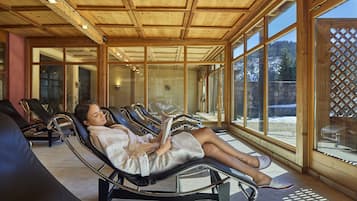 Sauna, poreallas, turkkilainen sauna, vartalohoitoja, aromaterapiaa