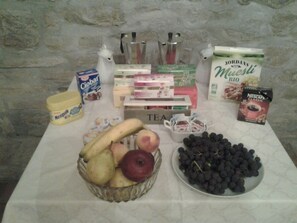 Desayuno continental gratuito (entre semana)