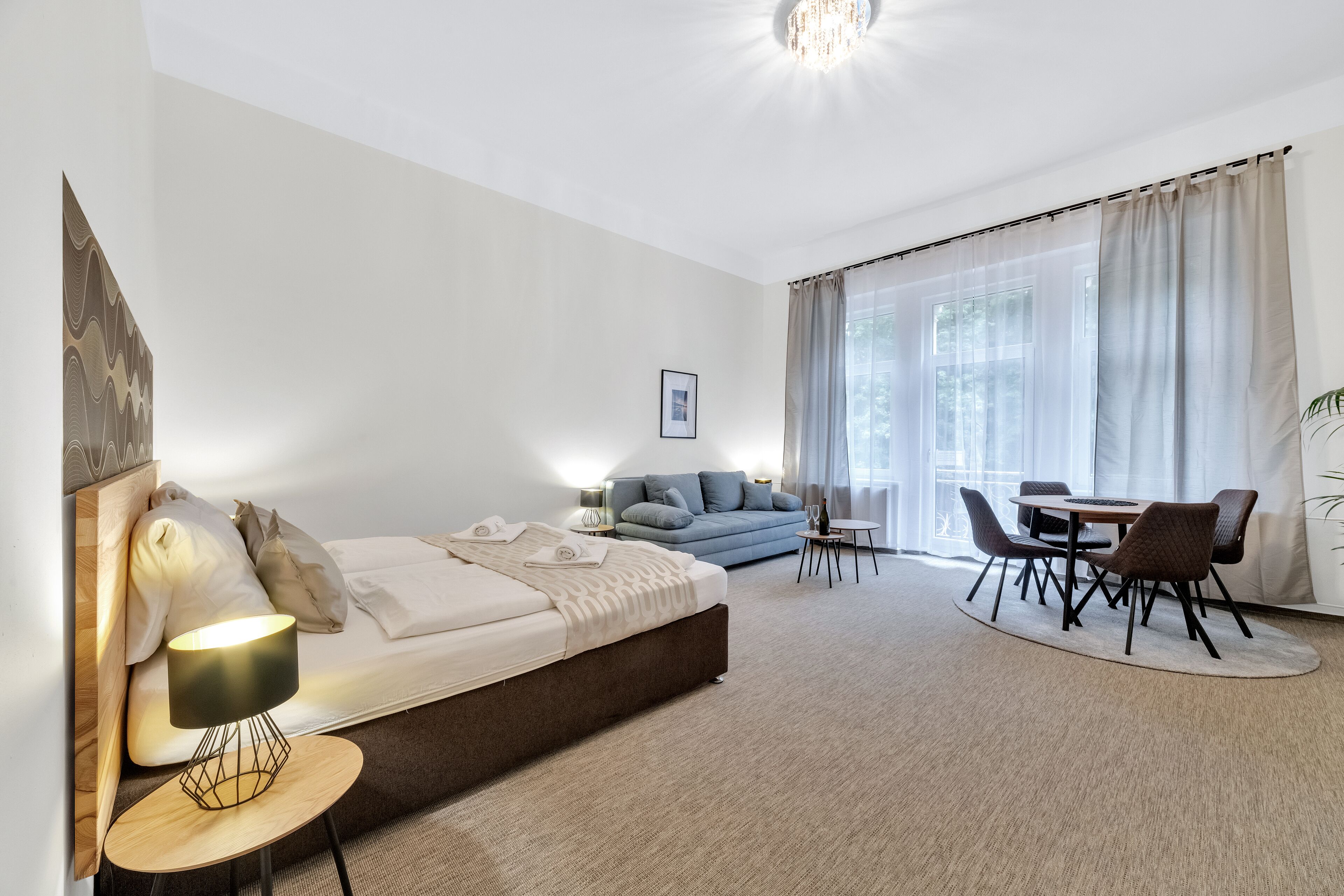 studio | in-room safe, desk, blackout curtains, iron/ironing board