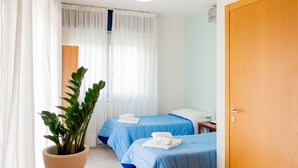 Superior appartement | Luxe beddengoed, geluiddichte muren, een strijkplank/strijkijzer