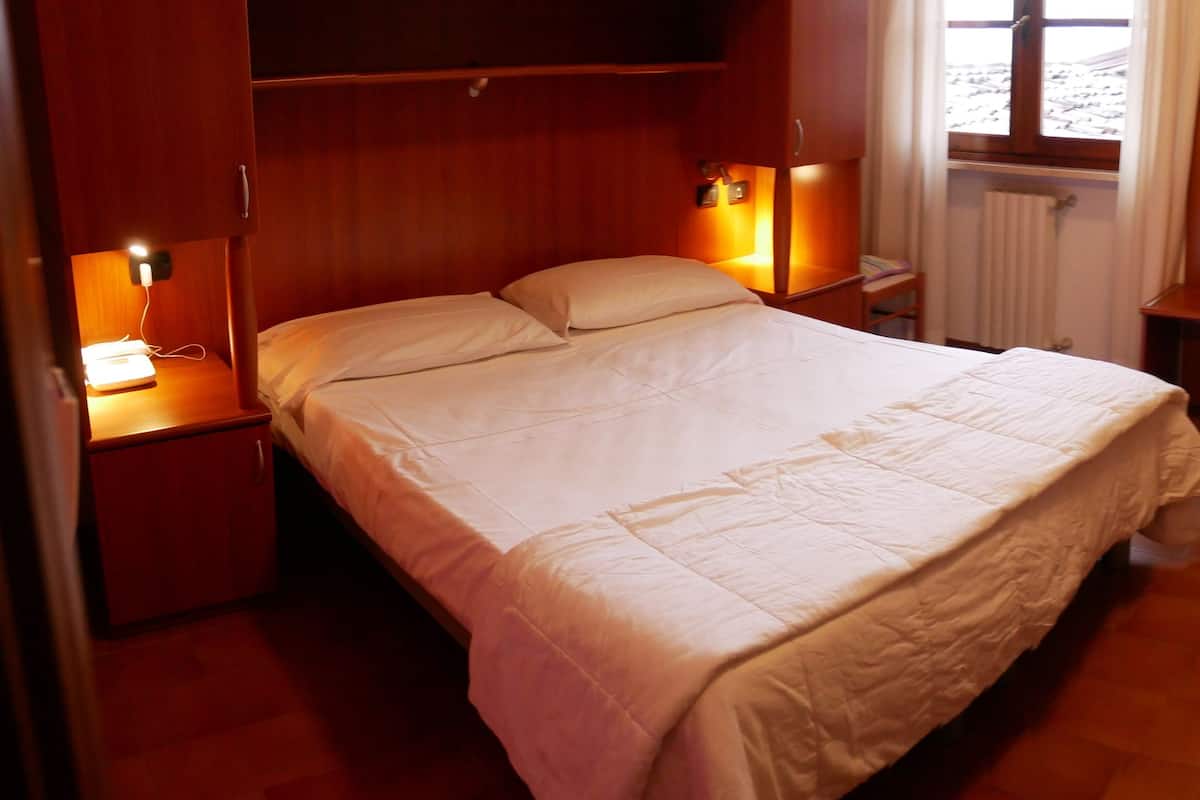 Down duvets, in-room safe, desk, rollaway beds