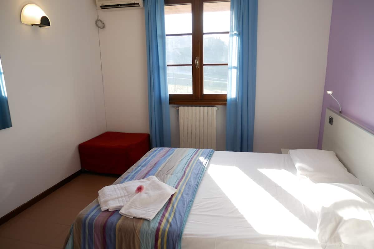 Down duvets, in-room safe, desk, rollaway beds