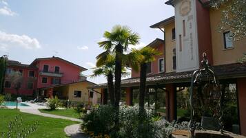Dettaglio esterni