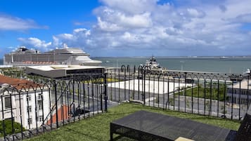 Luxe suite (Grand Torreao) | Uitzicht vanaf balkon