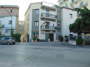 Fachada da propriedade