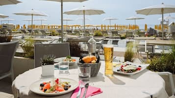 Essen und Trinken