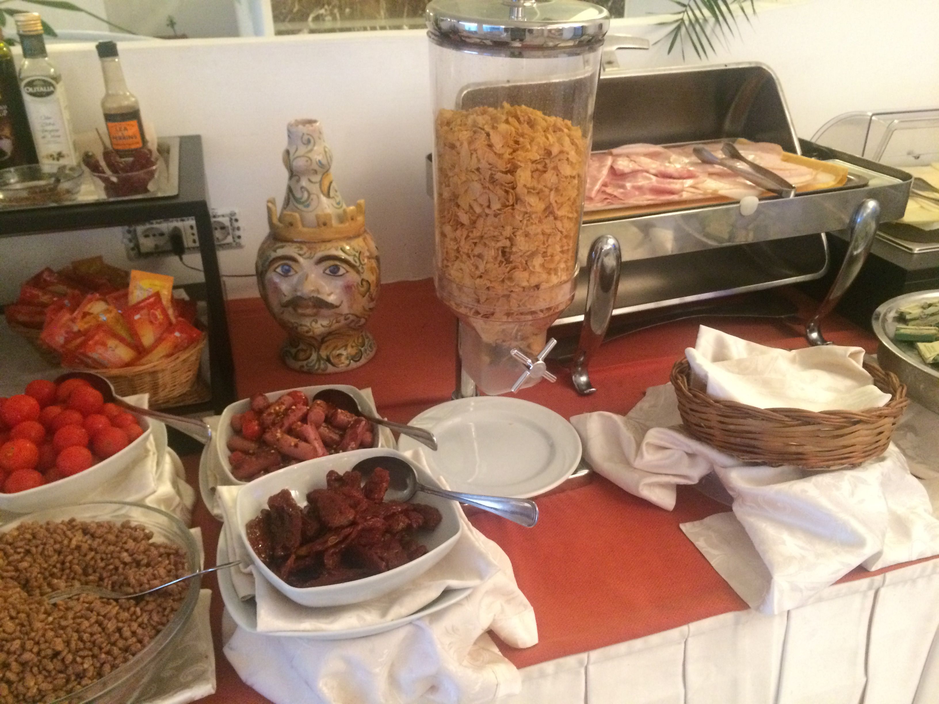 Daily buffet breakfast for a fee
