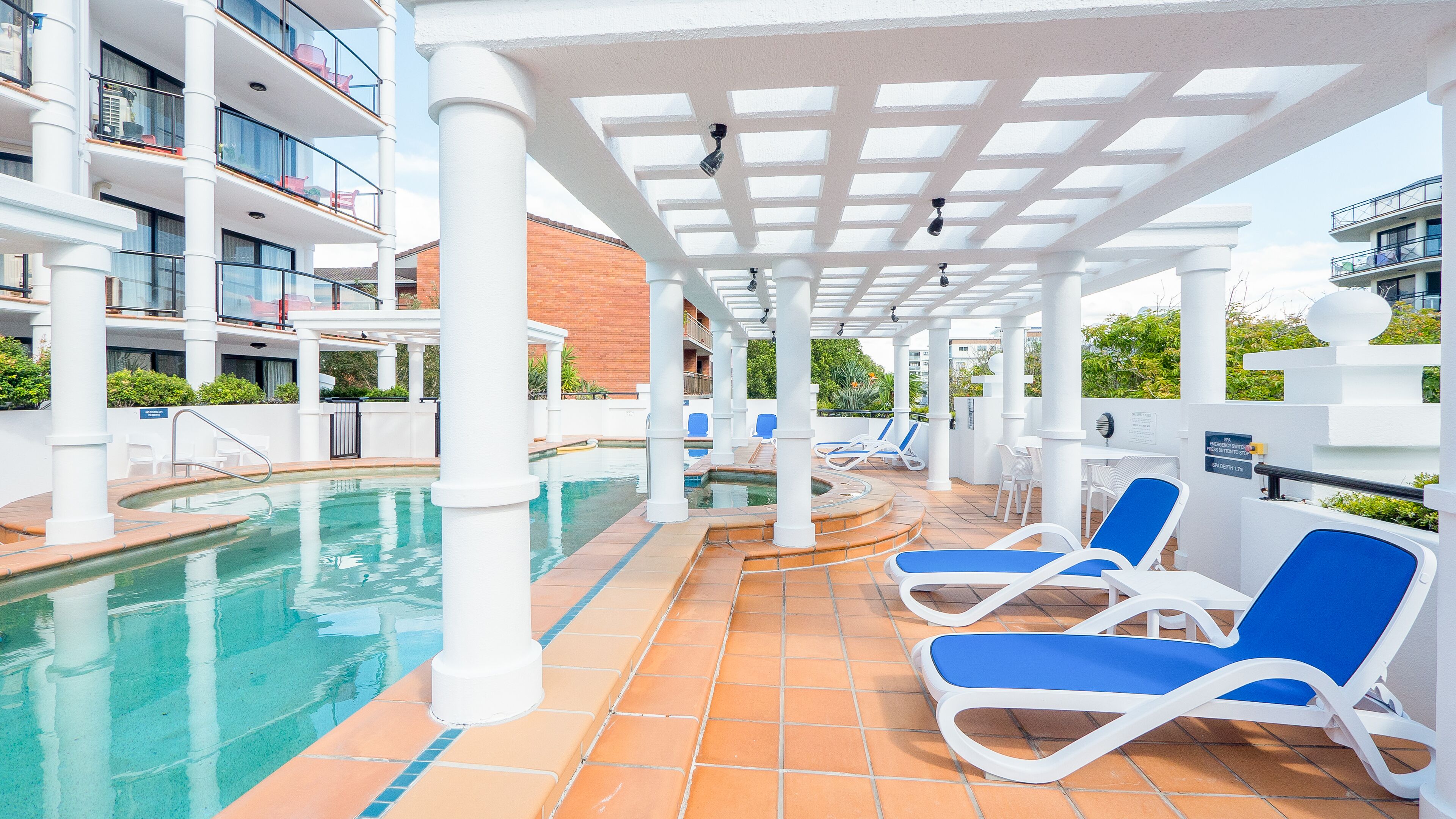 Aegean Apartments — image 2