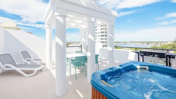 Apartment, 1 Bedroom | Terrace/patio