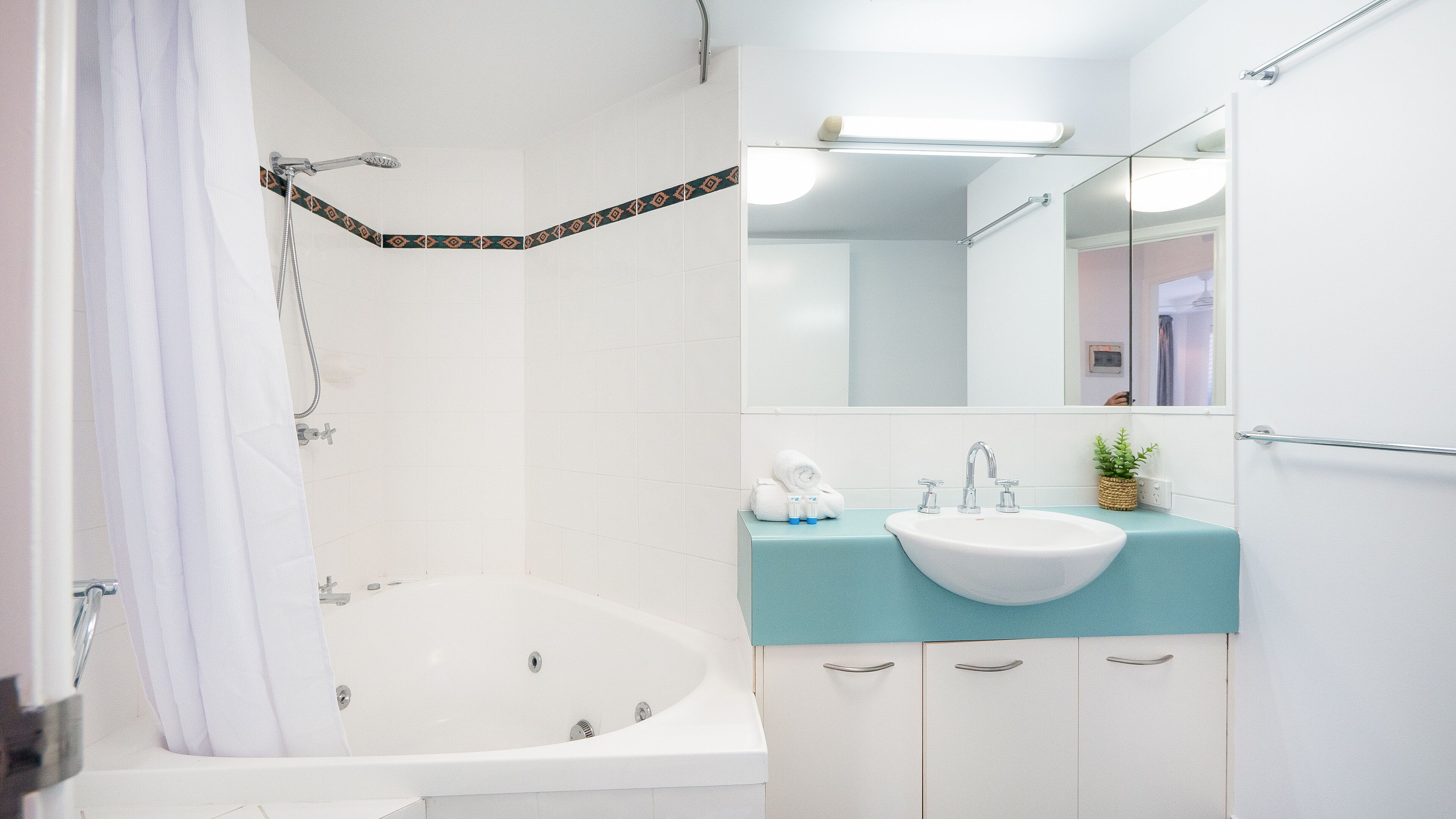 Aegean Apartments — image 12