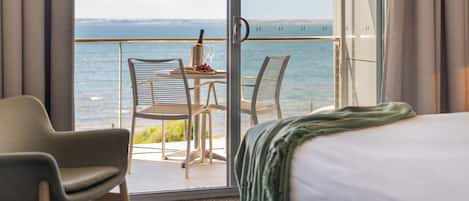 Executive Seaview Room