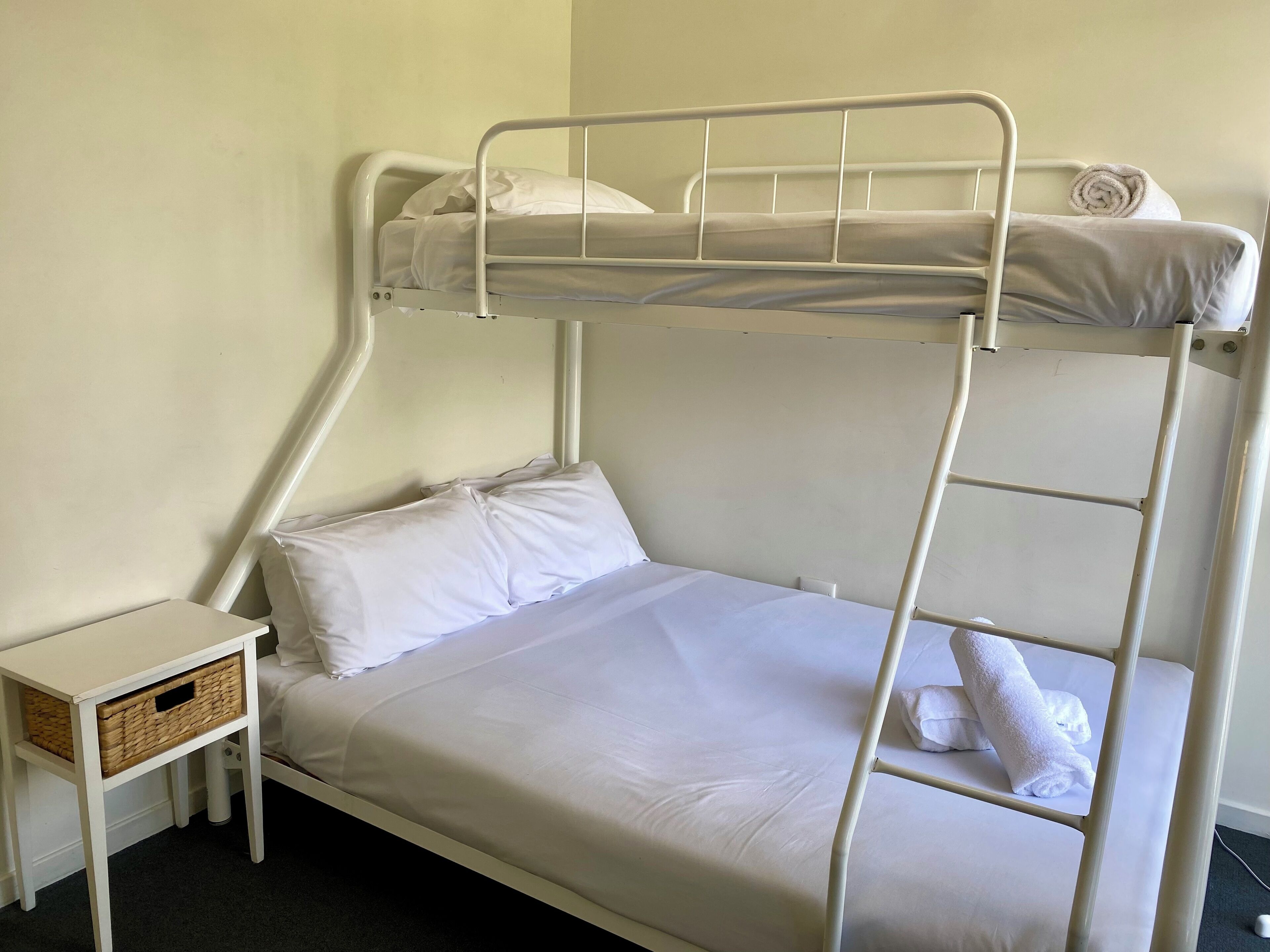 Cottage familiare | Ferro/asse da stiro, Wi-Fi gratuito, lenzuola, orologio con sveglia