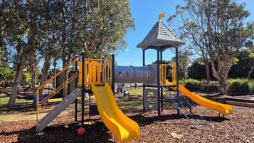 Children’s play area – outdoor