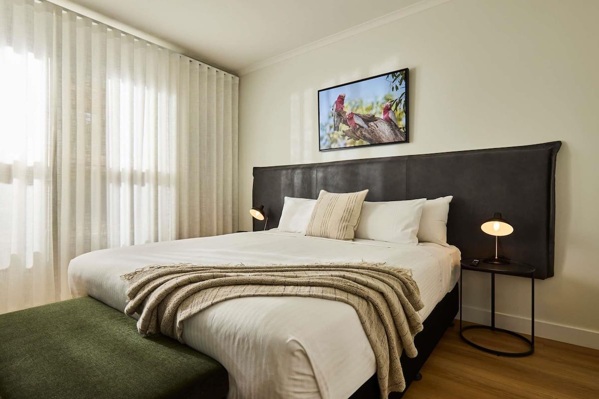 Apartment, 1 Bedroom | Blackout drapes, iron/ironing board, free WiFi, bed sheets