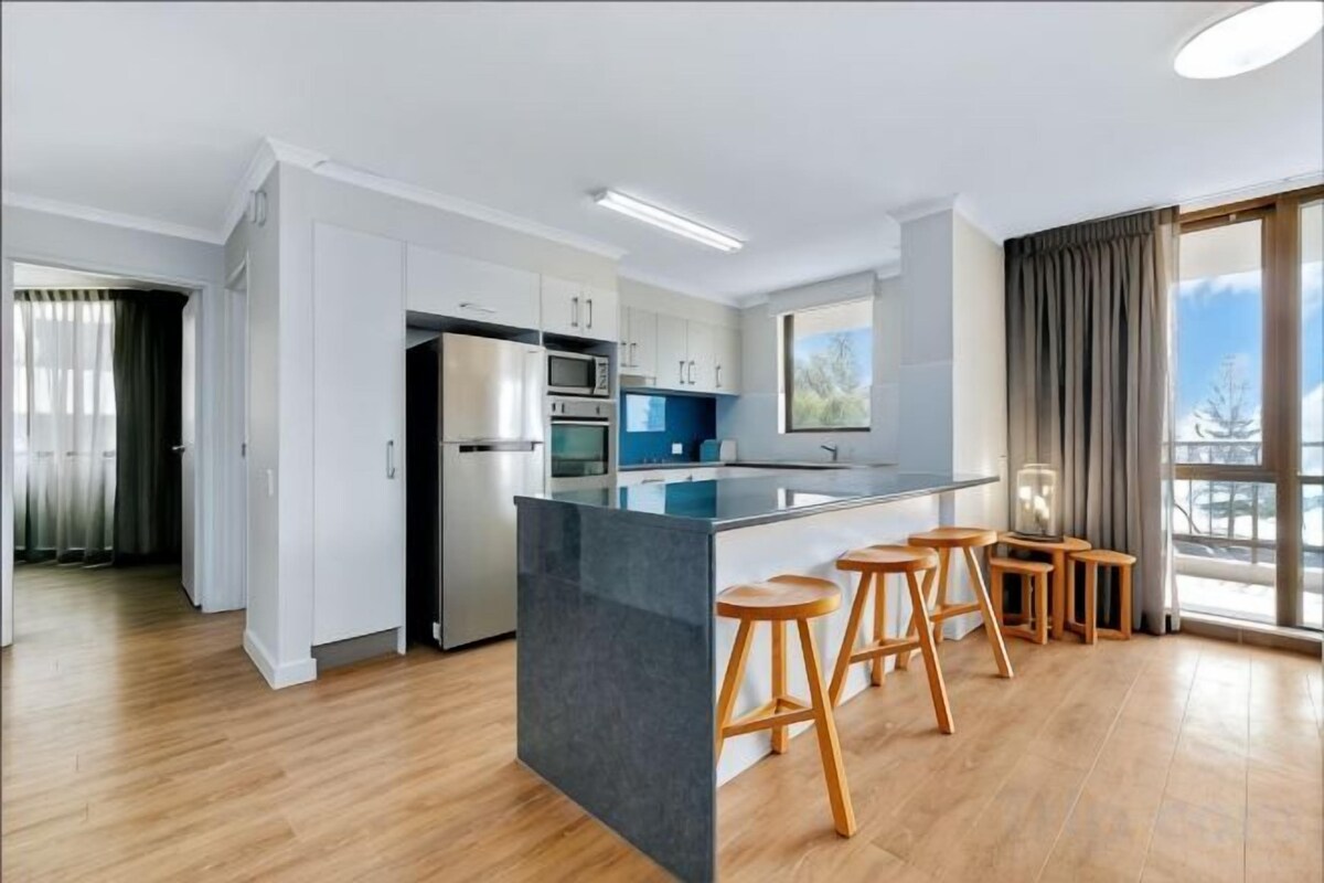 One-Bedroom Apartment - Lower Floor