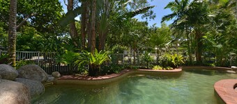 The White House Port Douglas
