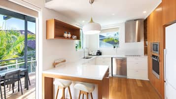 Penthouse, 4 Bedrooms | Private kitchen | Full-size fridge, microwave, oven, stovetop