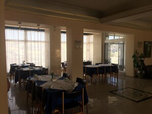 Se sirven desayunos y cenas