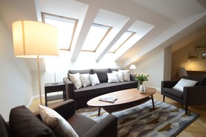 Living room - Crystal Suites Old Town (Kraków)