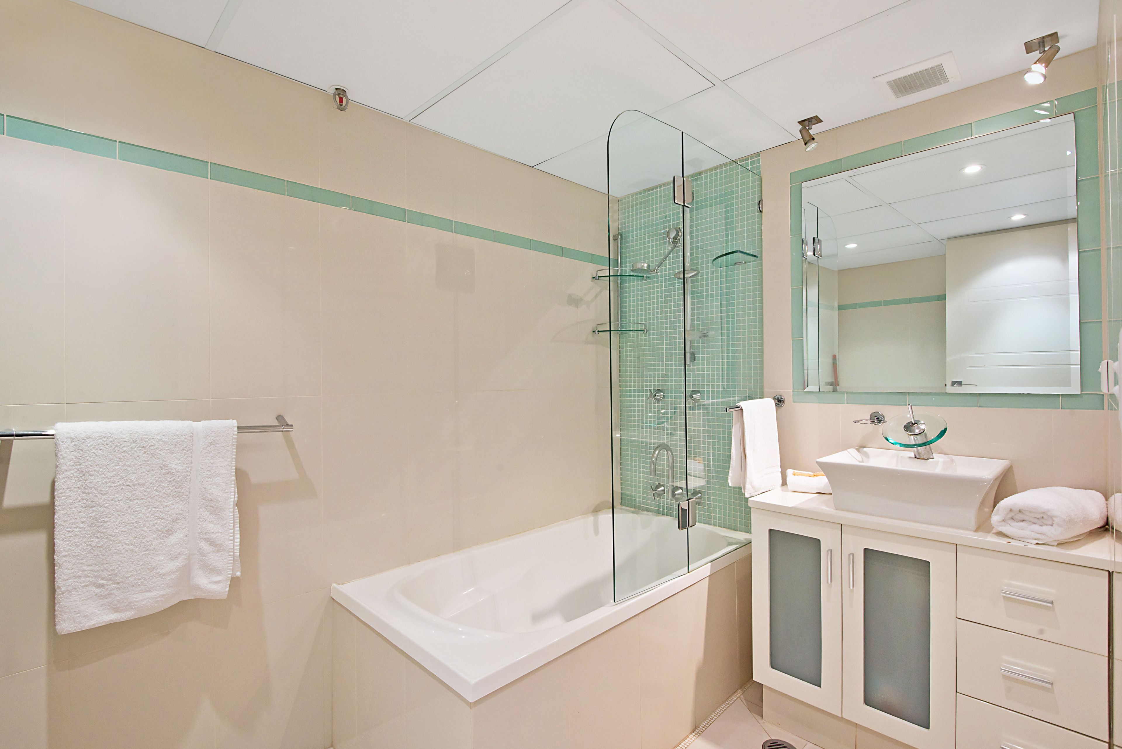 Surfers International Gold Coast Accommodation — image 9